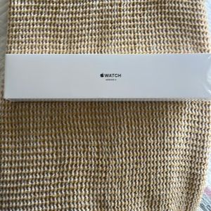 New 38mm white silver series 3 Apple Watch